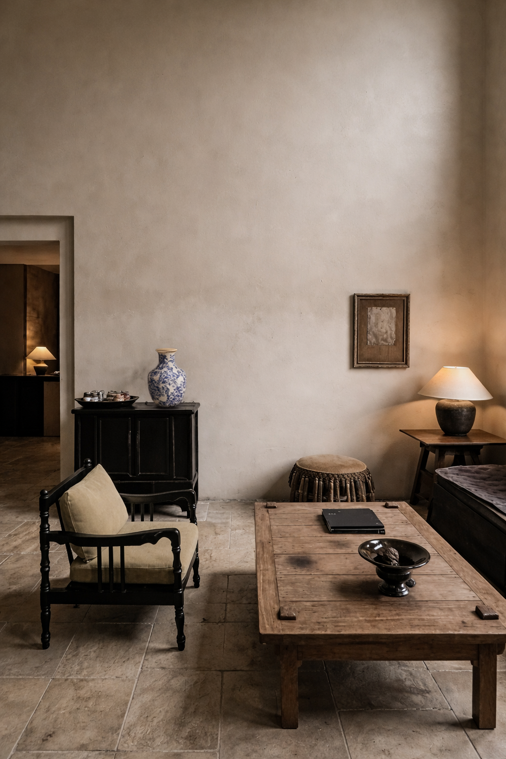 ROCHE VASE COLLECTION